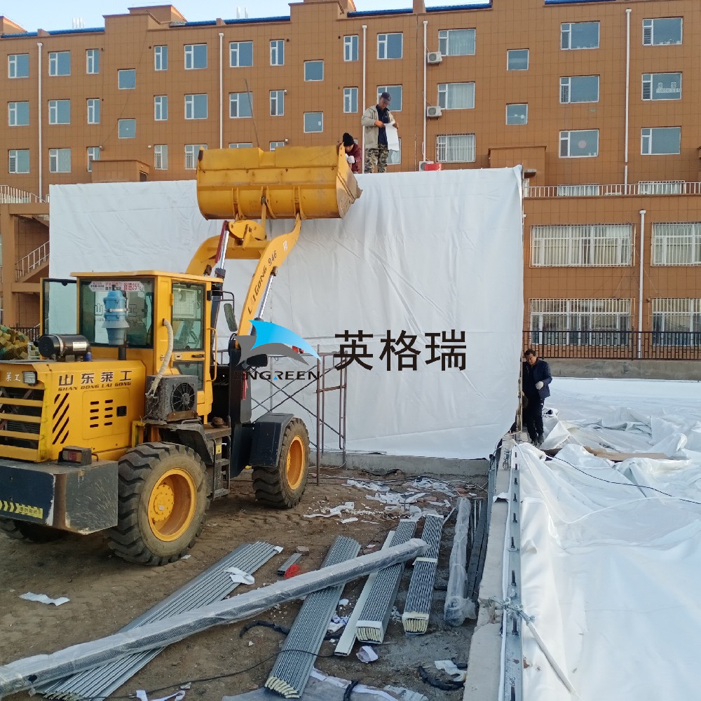 你知道建造一座合格的氣膜建筑，需要經歷哪些施工步驟嗎？英格瑞氣膜帶你了解氣膜建筑的施工流程！